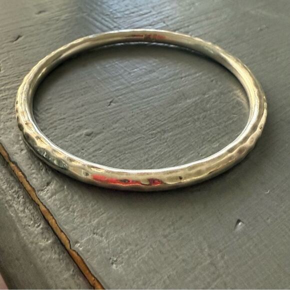 Silpada Hammered 5mm Silver Bangle Bracelet - Picture 9 of 11